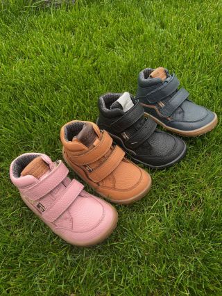 🍁Úžasné jesenné topánky od Froddo naskladnené 🍁Celokožené alebo s vodeodpudivou textíliou 🍁Membrána 🍁Podšívka fleecová...